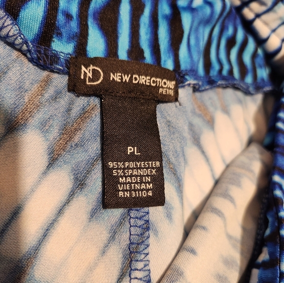 New Directions Blue and White Maxi Skirt PL - Picture 4 of 6